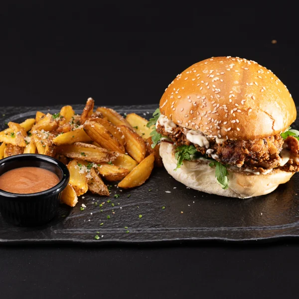 CHICKEN BURGER