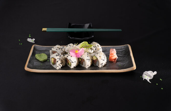 SPICY TUNA URAMAKI